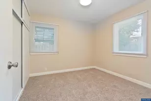 2630 Mountain View Dr S, Salem, OR 97302 - Photo 26