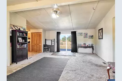 1632 Brown St, Woodburn, OR 97071 - Photo 14