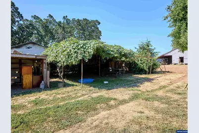 1632 Brown St, Woodburn, OR 97071 - Photo 6