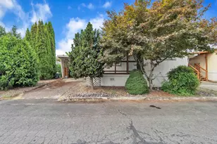 1005 Ferry St, Dayton, OR 97114 - Photo 2