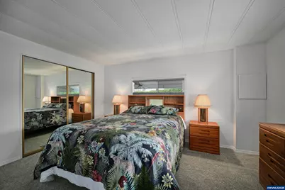 5422 Portland #55 Rd NE, Salem, OR 97305 - Photo 22