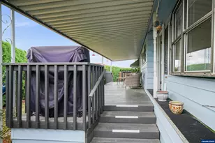 5422 Portland Rd NE, Salem, OR 97305 - Photo 2