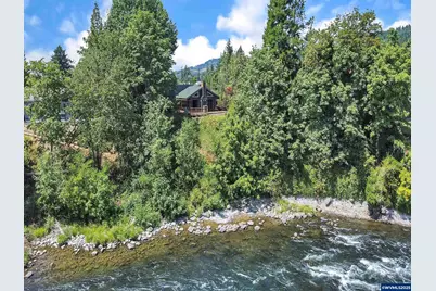 328 S 1st St, Mill City, OR 97360 - Photo 1