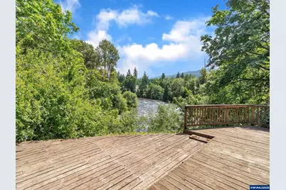 328 S 1st St, Mill City, OR 97360 - Photo 18