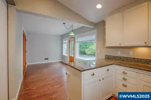 578 23rd St NE, Salem, OR 97301 - Photo 8