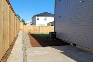 Lot B NW Crater Lake Dr, Dallas, OR 97338 - Photo 4