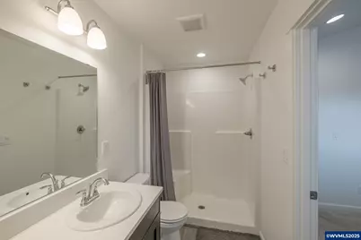 1819 SE Blueberry St, Dallas, OR 97338 - Photo 30