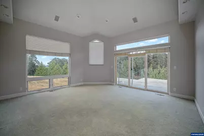 7002 Rainbow Dr SE, Salem, OR 97306 - Photo 20