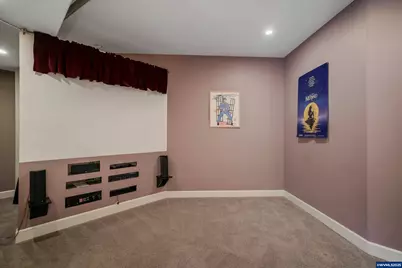 7002 Rainbow Dr SE, Salem, OR 97306 - Photo 32