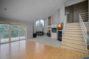 7002 Rainbow Dr SE, Salem, OR 97306 - Photo 8