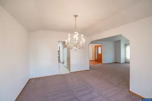 2603 Mountain View Dr SE, Albany, OR 97322 - Photo 8