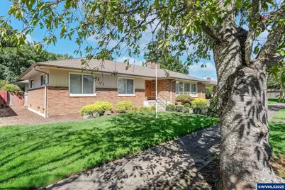 1215 10th Av SW, Albany, OR 97321 - Photo 2