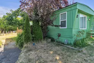 300 SE Goodnight Ave, Corvallis, OR 97333 - Photo 2