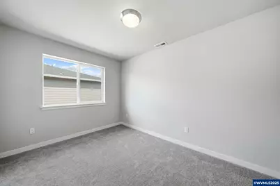 7071 Pinot Noir Dr, Corvallis, OR 97330 - Photo 32