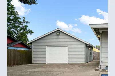 484 Travis Ct NE, Salem, OR 97301 - Photo 32