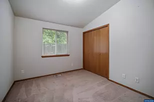 484 Travis Ct NE, Salem, OR 97301 - Photo 20