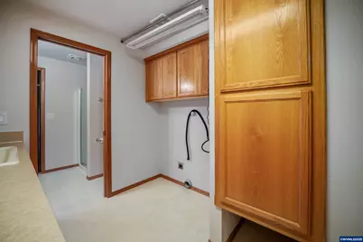 484 Travis Ct NE, Salem, OR 97301 - Photo 24