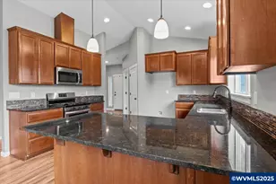 6068 NE Tuscan Lp, Albany, OR 97321 - Photo 12