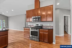 6068 NE Tuscan Lp, Albany, OR 97321 - Photo 18