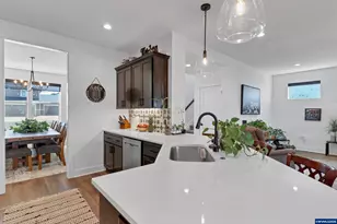 449 NE Pine St, Sublimity, OR 97385 - Photo 16