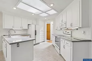 4729 Jade St NE, Salem, OR 97303 - Photo 26