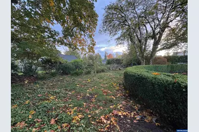 389 C St, Independence, OR 97351 - Photo 30