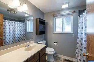 1128 29th Ave, Sweet Home, OR 97386 - Photo 22