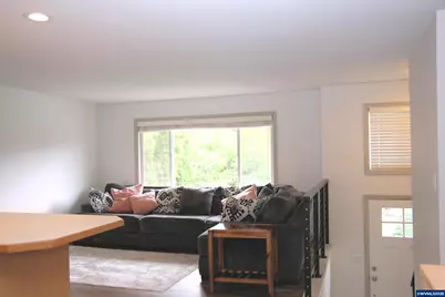 2511 Robinhood Ln NW, Albany, OR 97321 - Photo 6