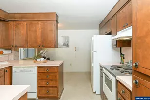 970 NW Conifer Bl, Corvallis, OR 97330 - Photo 10