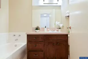 970 NW Conifer Bl, Corvallis, OR 97330 - Photo 16