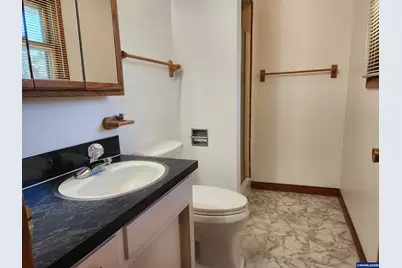 4081 Hawthorne NE Av, Salem, OR 97301 - Photo 8