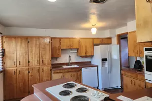 4081 Hawthorne NE Av, Salem, OR 97301 - Photo 2