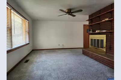 4081 Hawthorne NE Av, Salem, OR 97301 - Photo 4