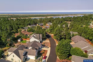 2157 Royal Saint Georges Dr, Florence, OR 97439 - Photo 38