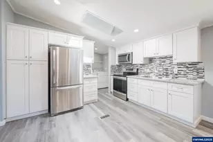 124 Carmel Dr, Aumsville, OR 97325 - Photo 8