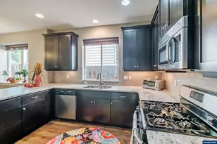 2414 Cherry Blossom Dr NW, Salem, OR 97304 - Photo 12