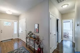 2414 Cherry Blossom Dr NW, Salem, OR 97304 - Photo 8