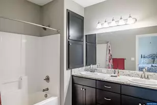 2414 Cherry Blossom Dr NW, Salem, OR 97304 - Photo 32