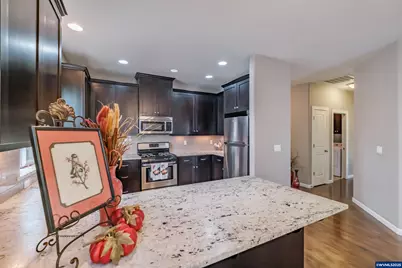 2414 Cherry Blossom Dr NW, Salem, OR 97304 - Photo 10