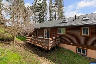 402 Northside Rd, Sutherlin, OR 97479 - Photo 4