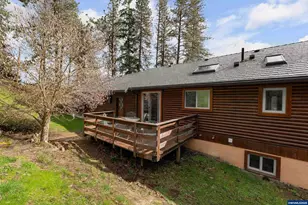 402 Northside Rd, Sutherlin, OR 97479 - Photo 4