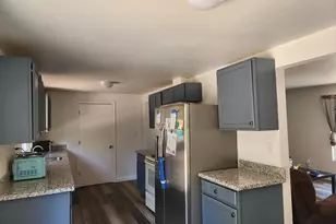 4061 Hawthorne Ave NE, Salem, OR 97301 - Photo 4