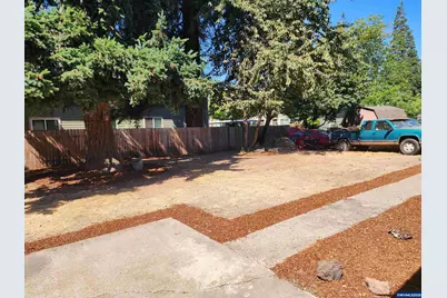 4061 Hawthorne Av NE, Salem, OR 97301 - Photo 12