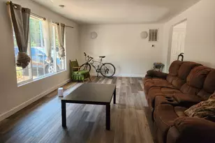 4061 Hawthorne Ave NE, Salem, OR 97301 - Photo 6