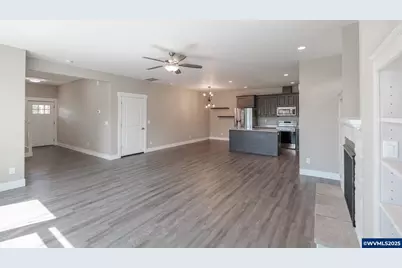 740 Limelight Ct NW, Salem, OR 97304 - Photo 8