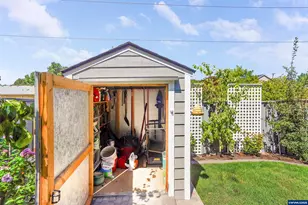 1176 Gwinn Street E, Monmouth, OR 97361 - Photo 46