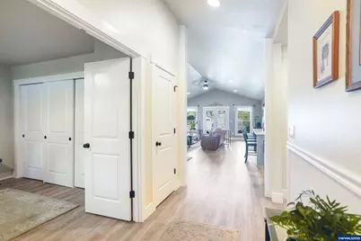 1176 Gwinn St E, Monmouth, OR 97361 - Photo 4