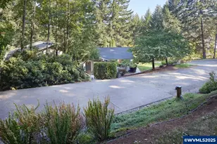 7955 NW Hope Dr, Corvallis, OR 97330 - Photo 2