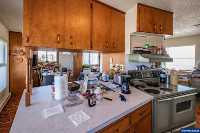 35309 Highway 20 SE, Albany, OR 97322 - Photo 12