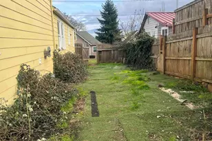 210 Hoyt St S, Salem, OR 97302 - Photo 22